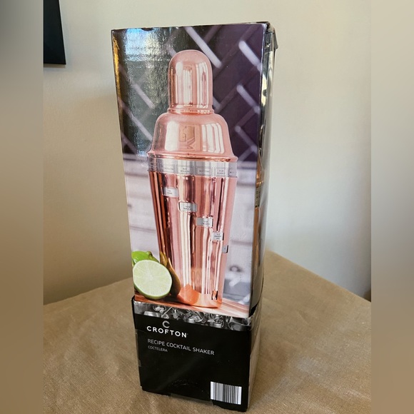 Crofton Recipe Cocktail Shaker - Picture 3 of 5